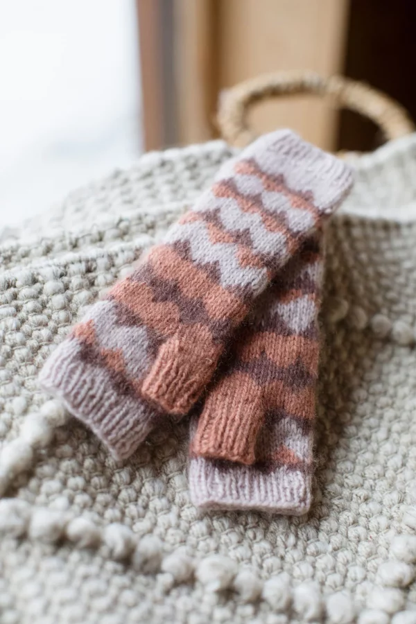 Making Memories : Timeless knits for children - Image 7