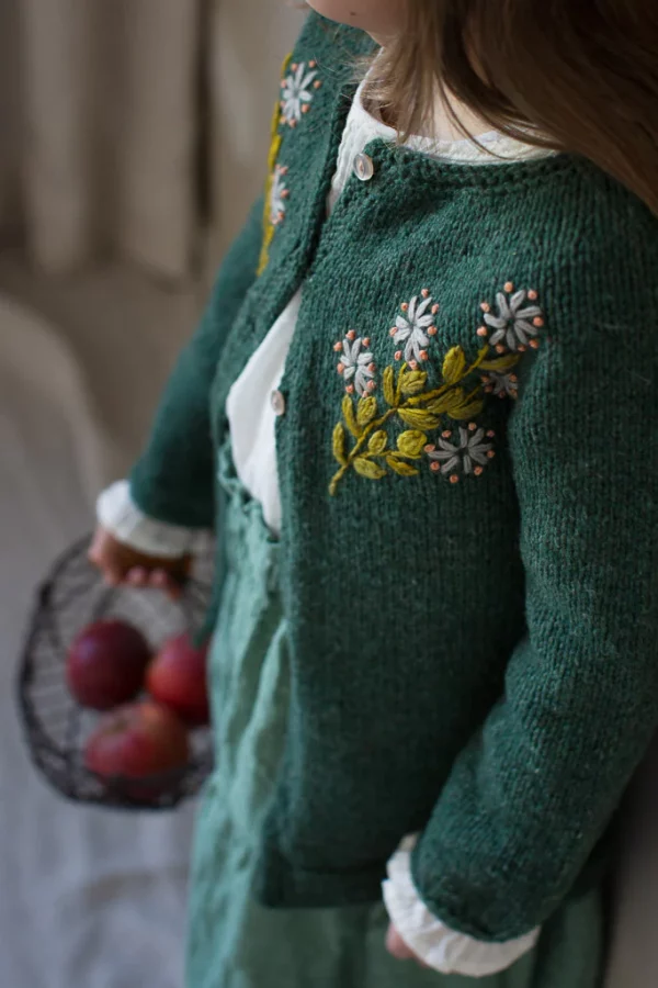 Embroidery on knits (en Anglais) – Image 4