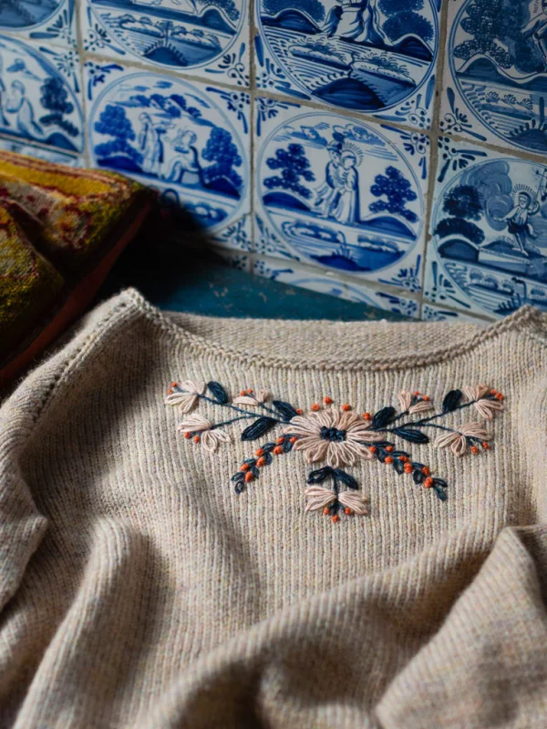 Embroidery on knits (en Anglais) – Image 3